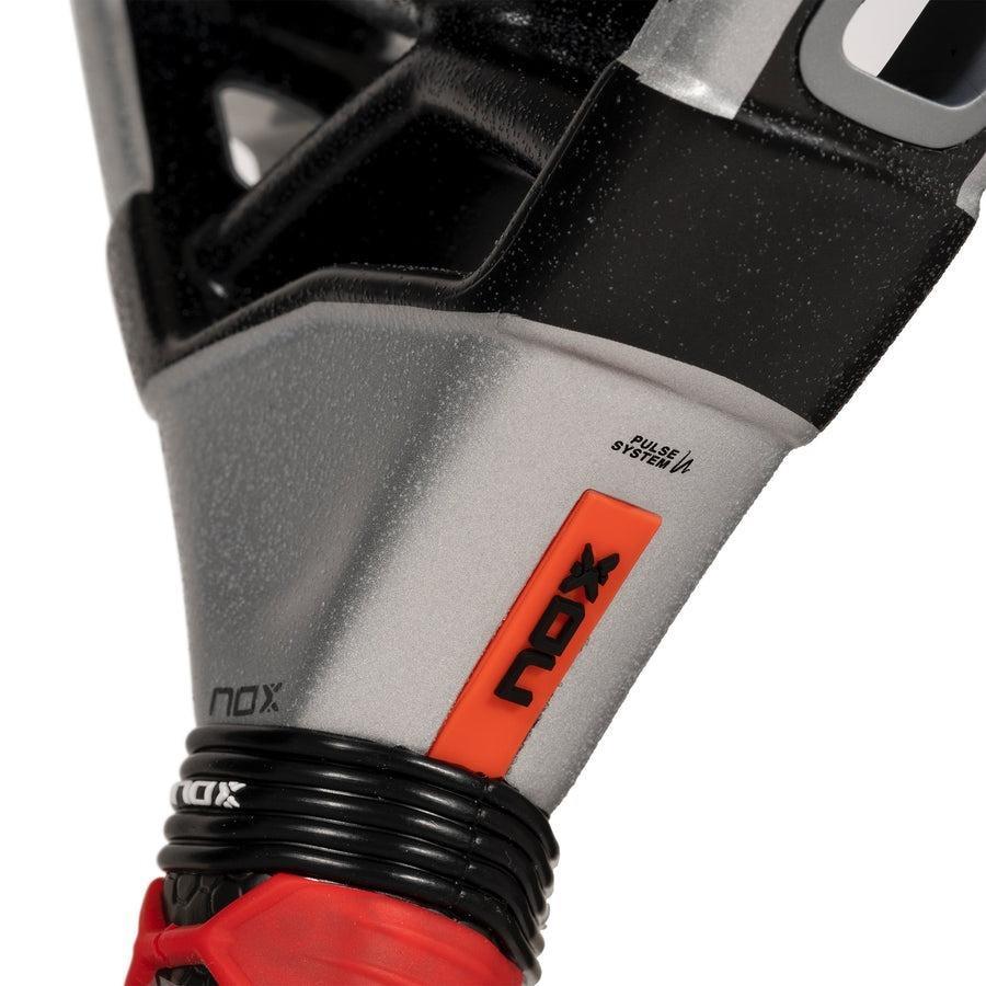 Nox AT10 Luxury Genius 18K Alum by Agustín Tapia 2024 – Padelracket BabyMat.se