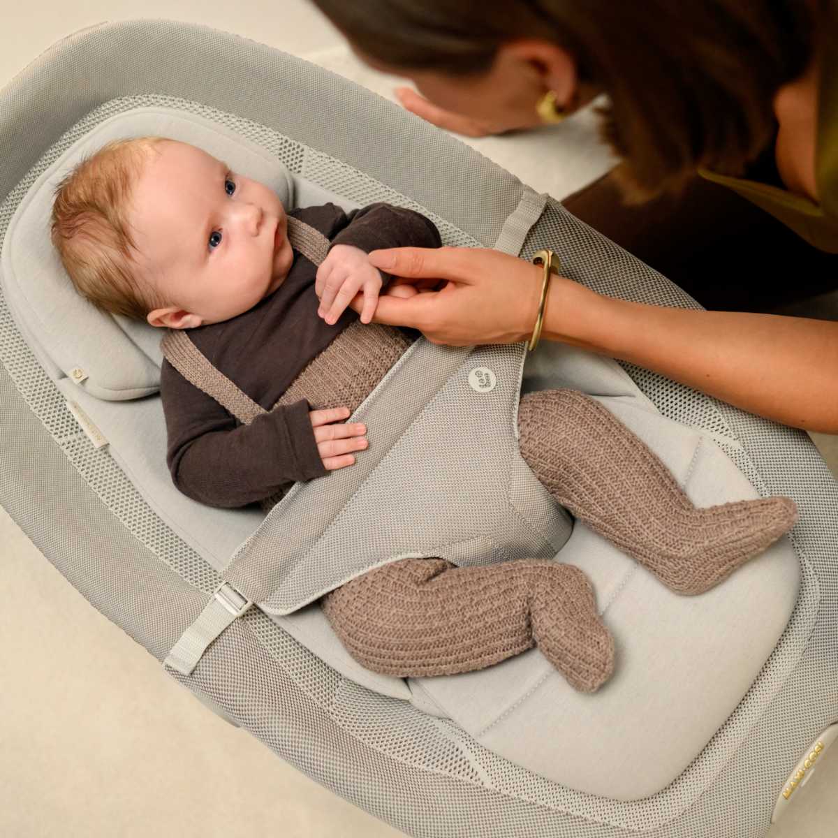 Maxi-Cosi Dove Pro Elegance Graphite – Babysitter med vibration BabyMat.se